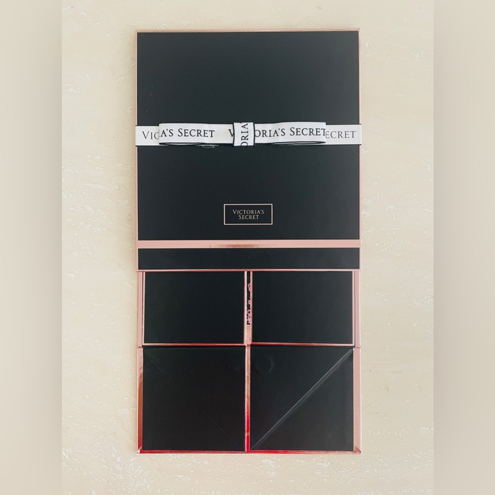 NEW Victoria's Secret Black Pink Metallic Foldable Gift Box w/ Magnetic Closure